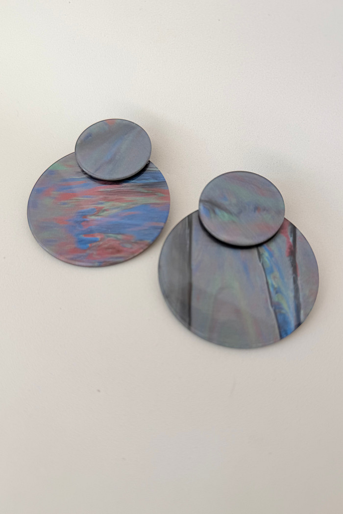 Brinco maxi discos cinza