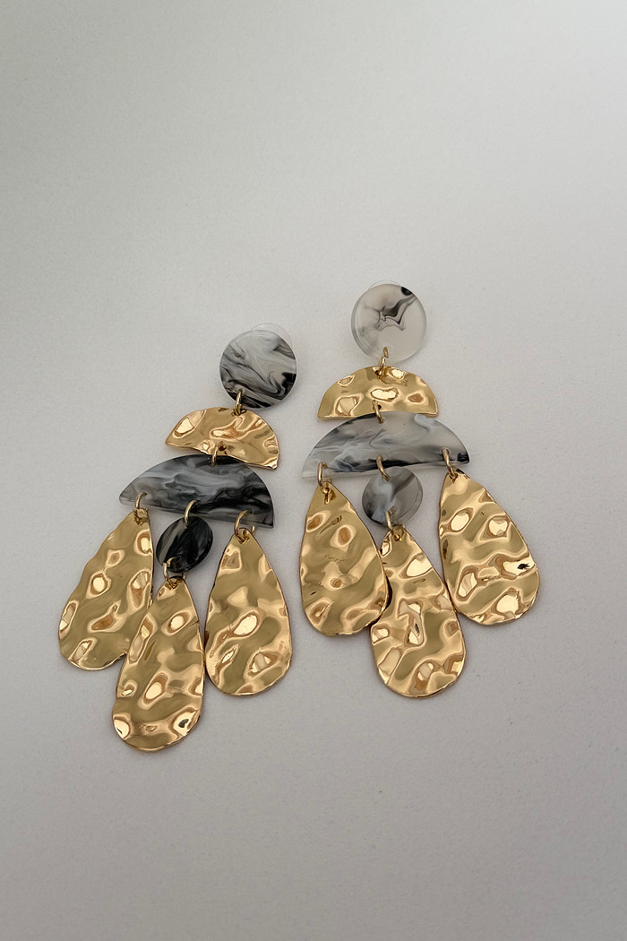 Brinco maxi geométrico branco