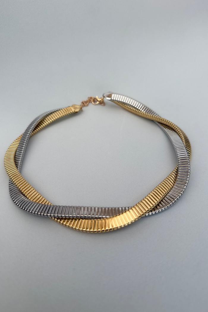 Colar choker dois fios prata e dourado