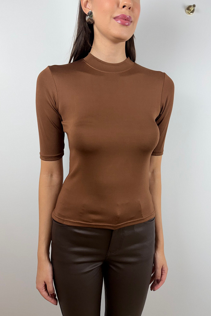 Blusa de manga curta marrom modal fresh
