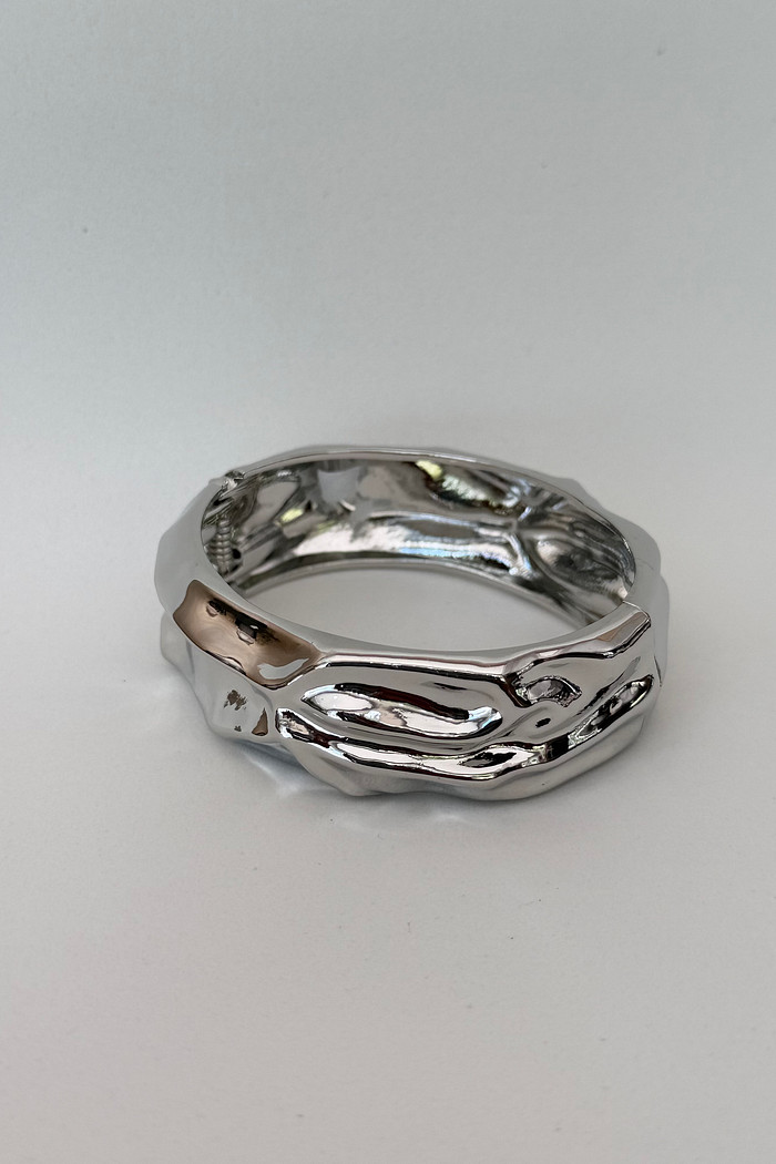 Bracelete prata escultural