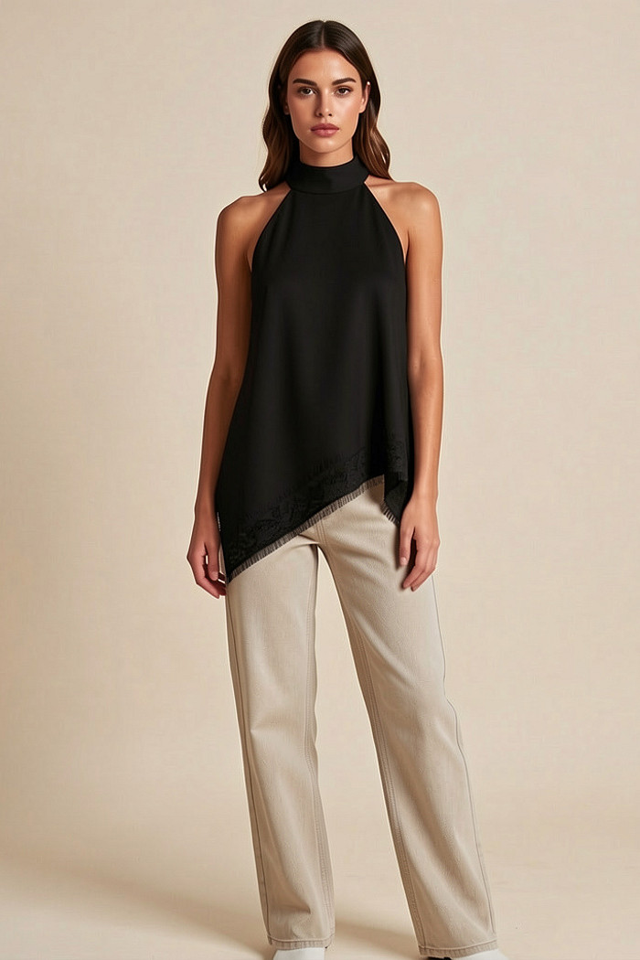 Blusa frente única detalhe em renda preta