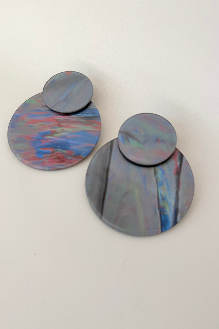 Brinco maxi discos cinza