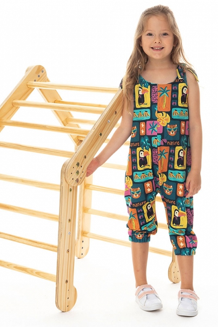 Macacão Infantil Com Bolso Quadrinhos Fundo Verde