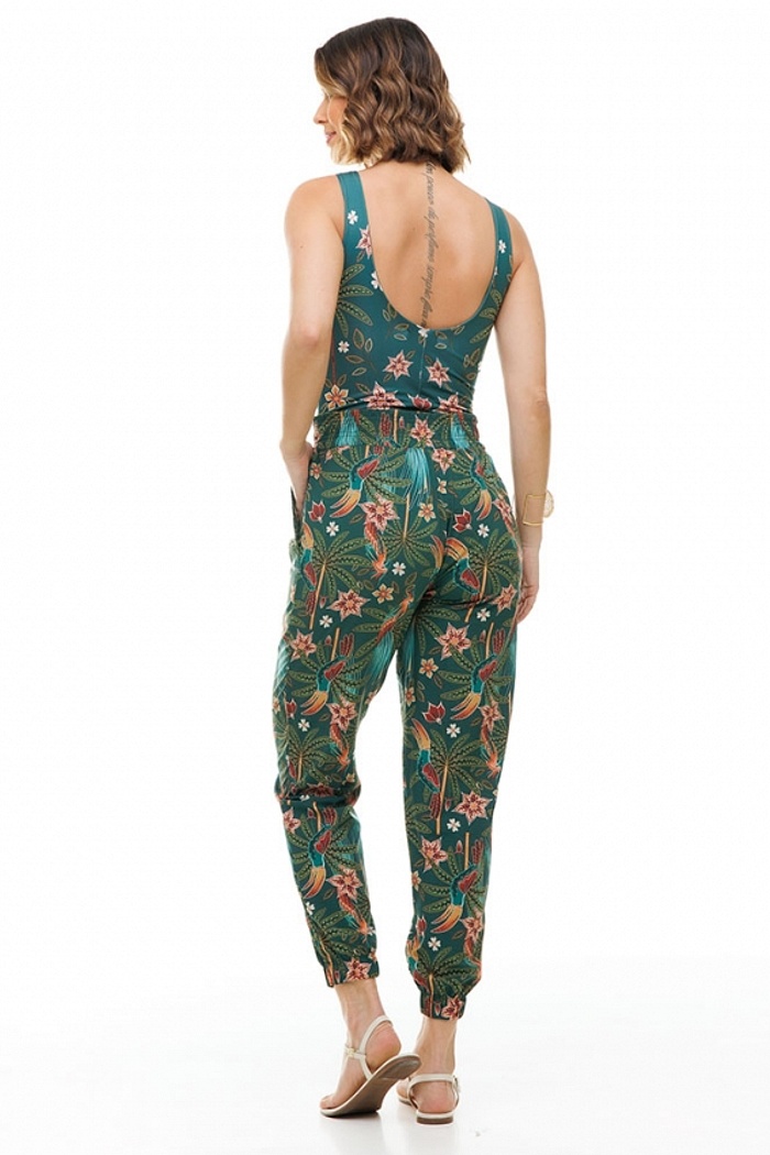 Calça Jogger com Bolso Pássaros e Flores Fundo Verde