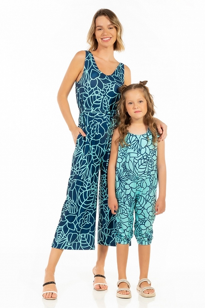 Macacão Infantil Com Bolso Tucano Flores Linhas Azul