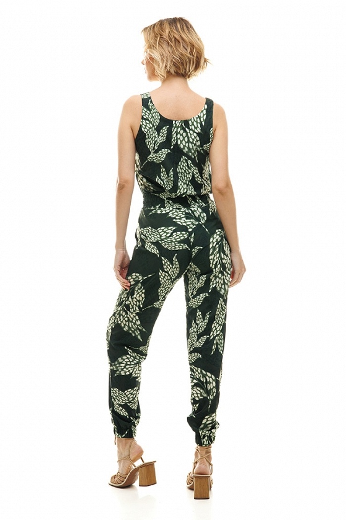 Calça Jogger com Bolso Folhas com Pontos Fundo Verde