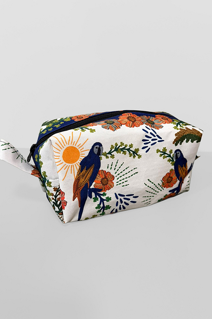 Necessaire Grande Arara Tropical Bordado