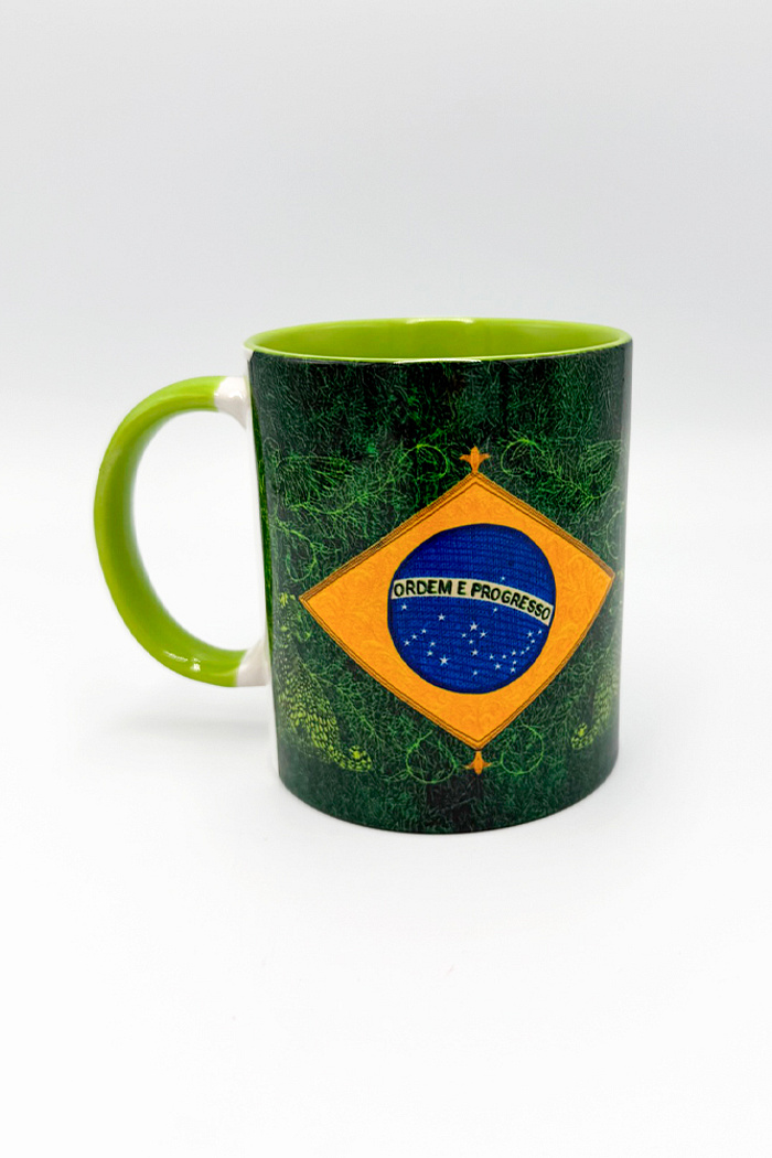 Caneca Bandeira Brasil Bordado Verde