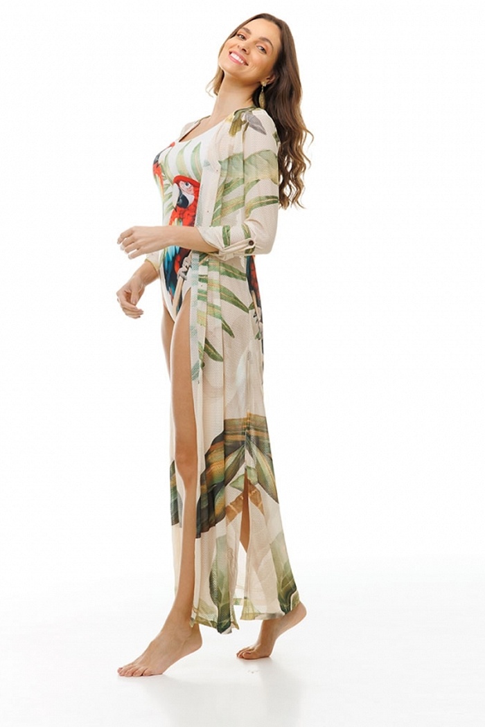 Saída de Praia Longa Cancún Araras Vermelhas, Folhagens em Fundo Bege