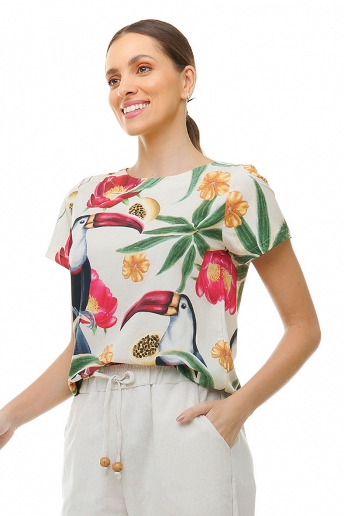 Blusa Atena Tucano com Maracujá e Flores Pink