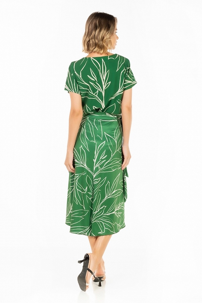 Saia Pareô Clássica Folhagens Off Fundo Verde