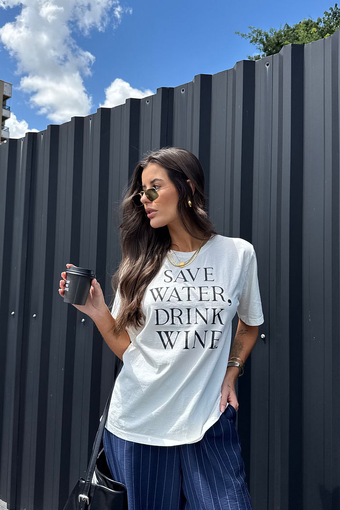 T-SHIRT ESTONADA DRINK WINE (COM GLITER) OFF WHITE