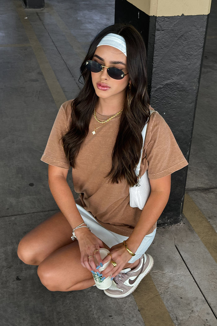 T-SHIRT ESTONADA LISA MARROM CAPPUCCINO