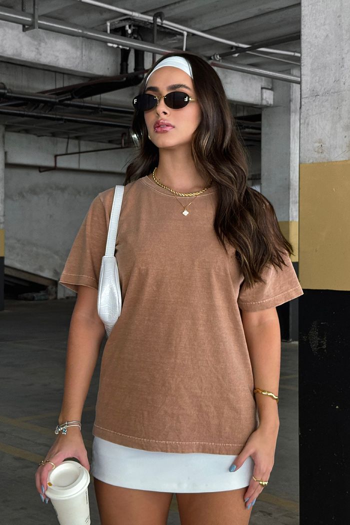 T-SHIRT ESTONADA LISA MARROM CAPPUCCINO