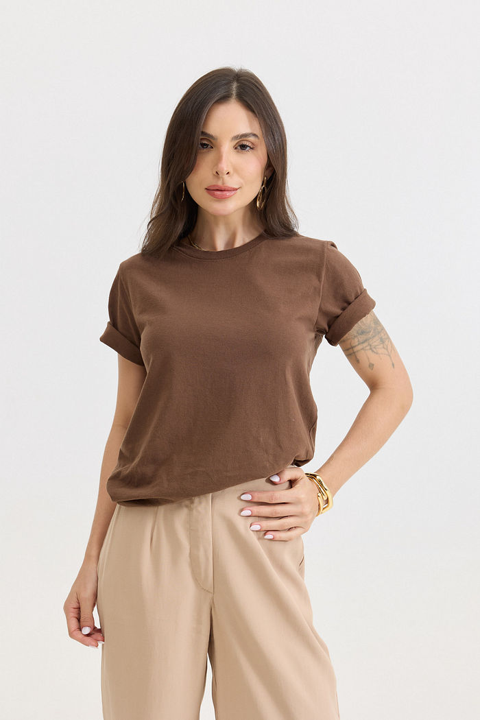 T-SHIRT ESTONADA LISA MARROM CAFÉ