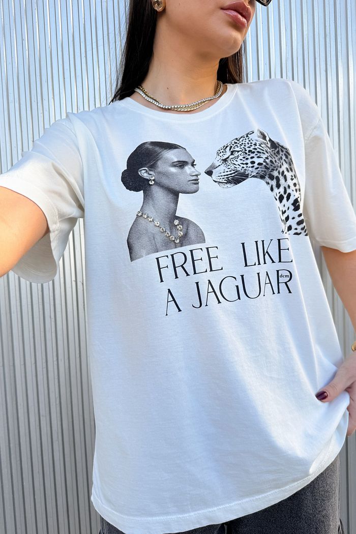 T-SHIRT ESTONADA LIKE A JAGUAR (COM APLIQUE) OFF WHITE