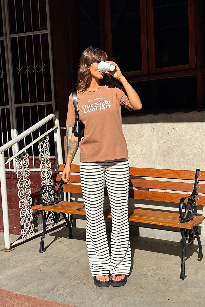 T-SHIRT ESTONADA NIGHT JAZZ MARROM