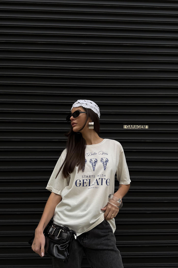 T-SHIRT ESTONADA DOLCE GELATO ESTAMPA AZUL OFF WHITE