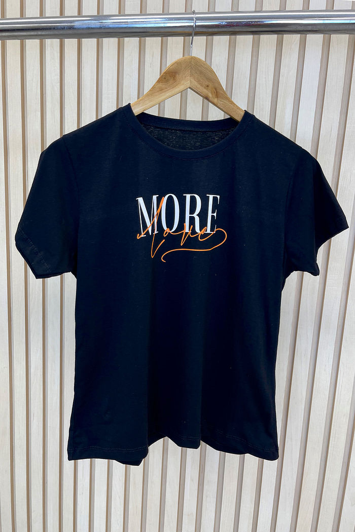 T-SHIRT MORE LOVE PRETO