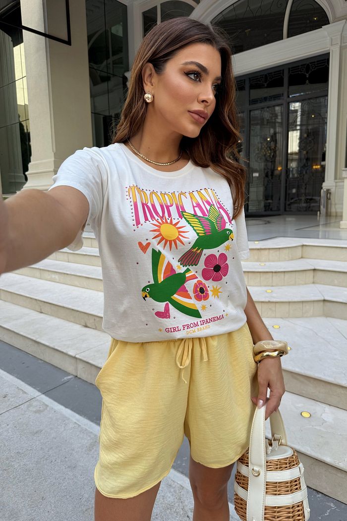 T-SHIRT ESTONADA TROPICANA (COM STRASS) OFF WHITE