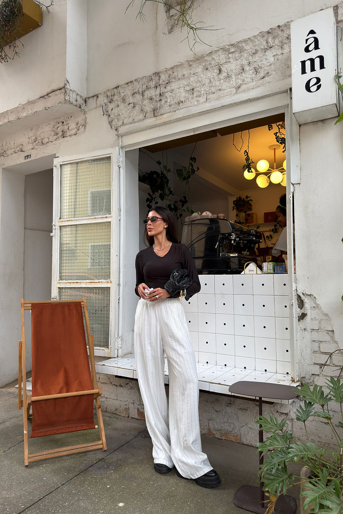 CALÇA PANTALONA RISCA DE GIZ LIA OFF WHITE