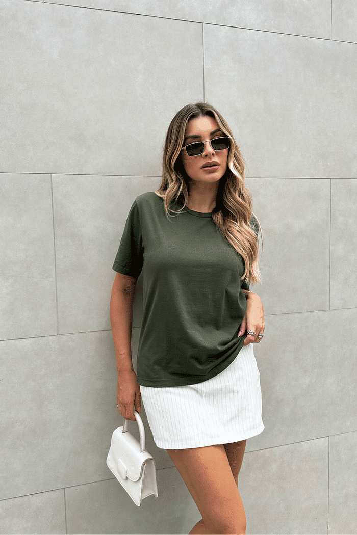 T-SHIRT ESTONADA LISA VERDE MUSGO