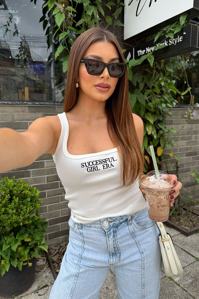 REGATA CAROL BORDADA GIRL ERA OFF WHITE