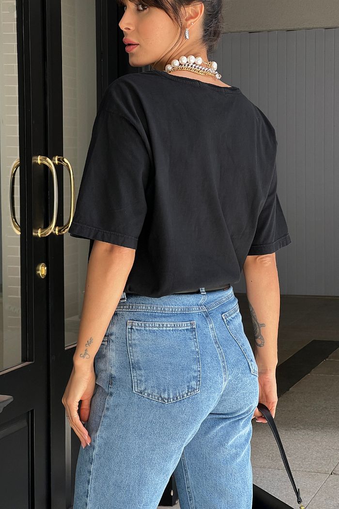 T-SHIRT ESTONADA LISA PRETA