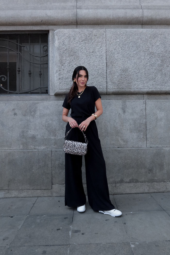 CONJUNTO CANELADO AMANDA PRETO