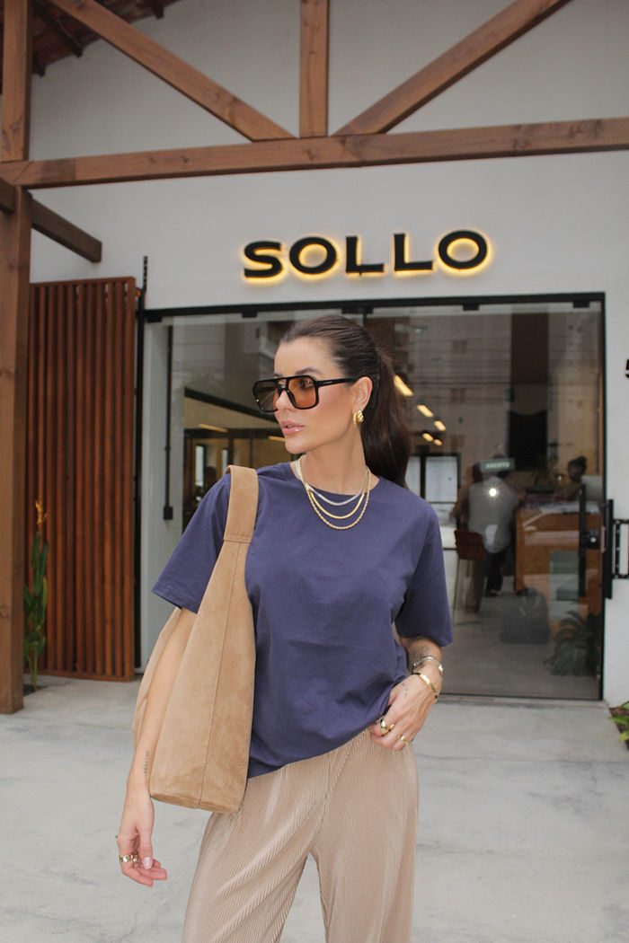 T-SHIRT ESTONADA LISA AZUL MARINHO