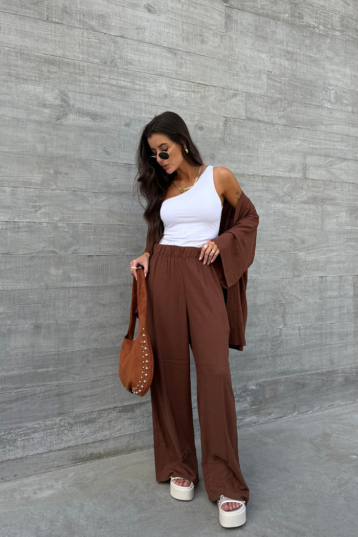 CALÇA PANTALONA BARRA LARGA BIANCA MARROM TRUFADO