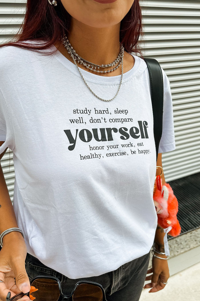 CAMISETA YOURSELF BRANCO