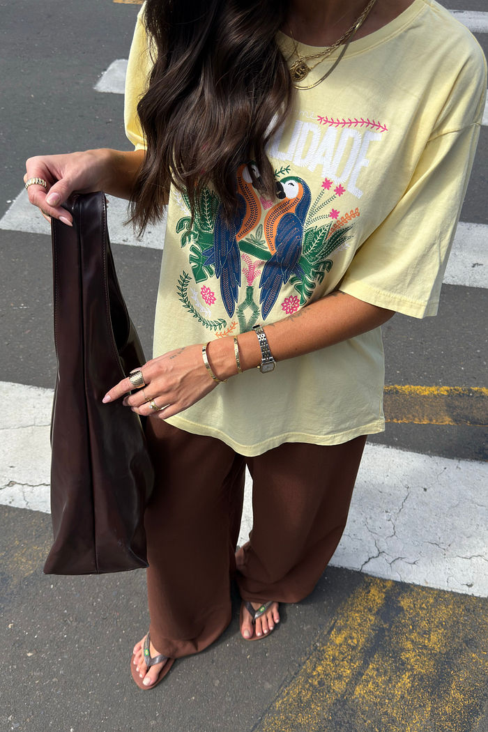 T-SHIRT ESTONADA BRASILIDADE AMARELO MANTEIGA