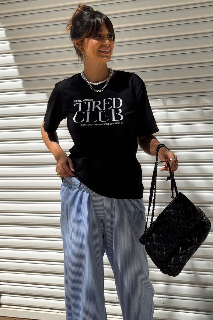 T-SHIRT ESTONADA TIRED CLUB PRETO