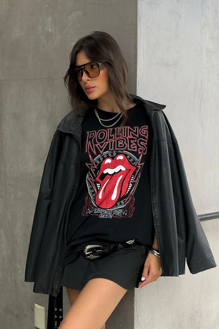 T-SHIRT ESTONADA ROLLING VIBES PRETA