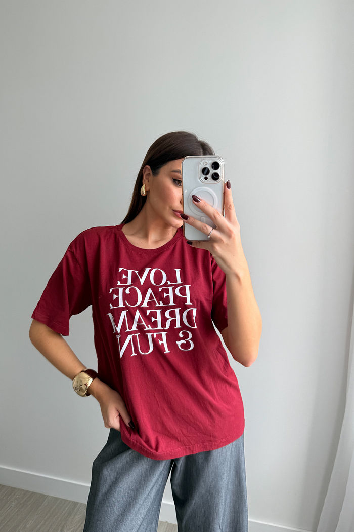 T-SHIRT ESTONADA LOVE AND FUN VINHO