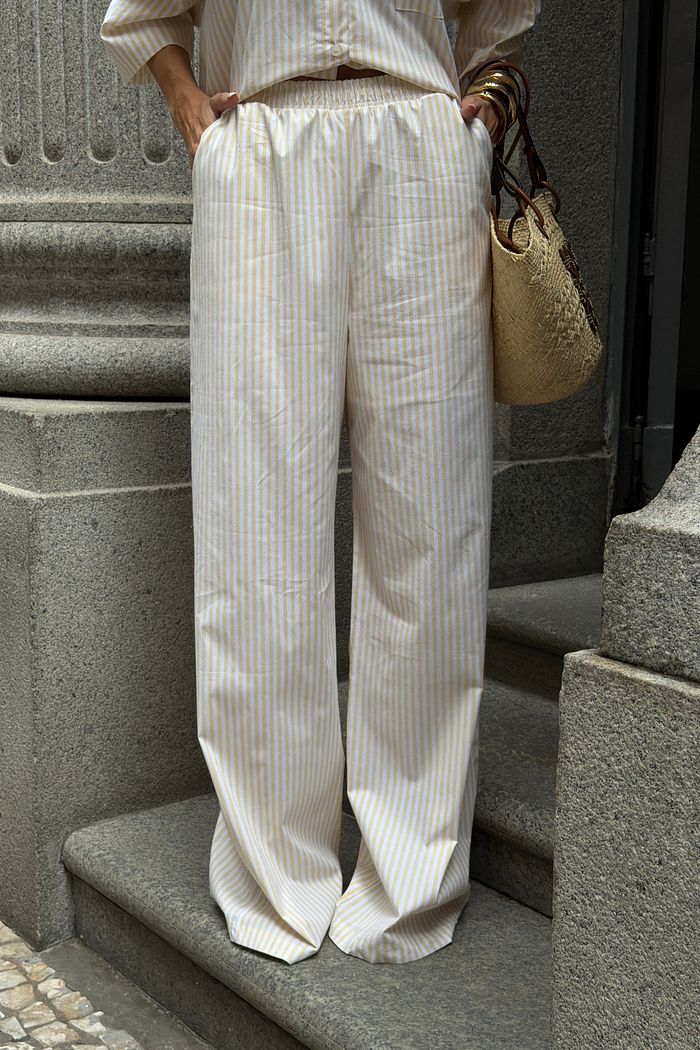 CALÇA PANTALONA LISTRADA LIA AMARELO MANTEIGA