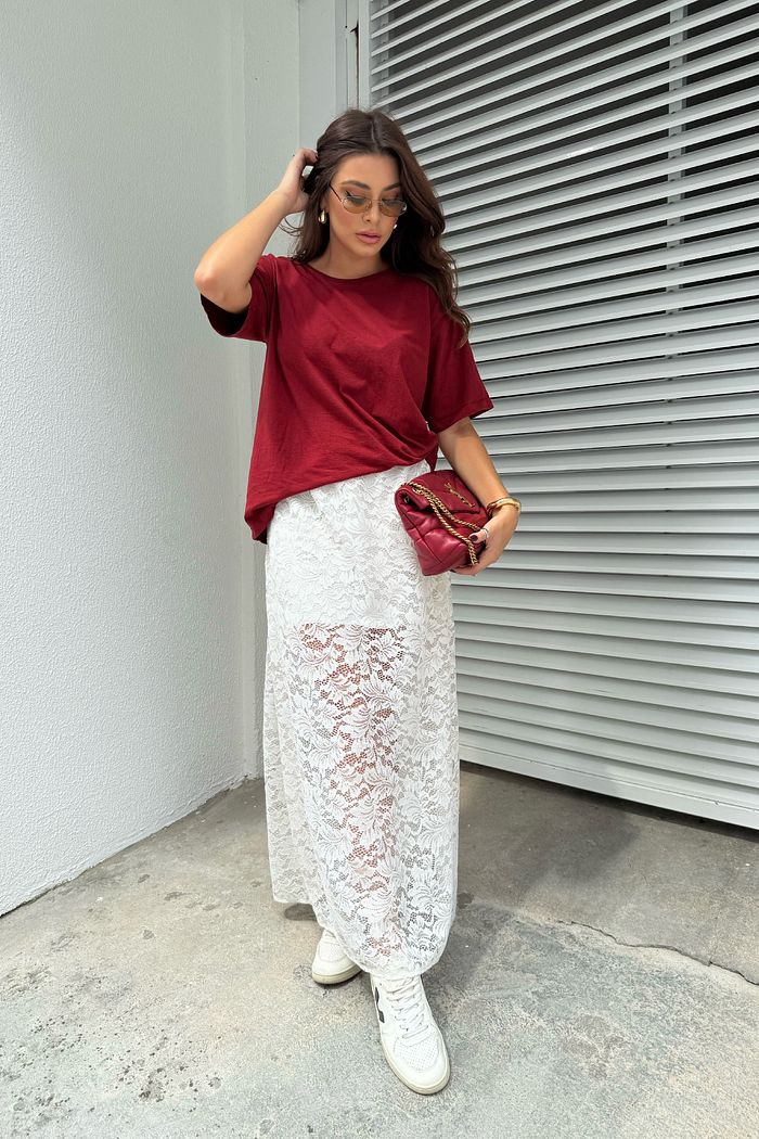 T-SHIRT ESTONADA LISA VINHO