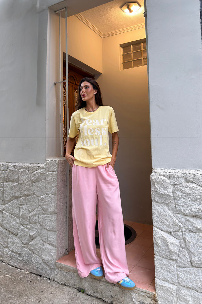 T-SHIRT ESTONADA FEARLESS SOUL AMARELO MANTEIGA