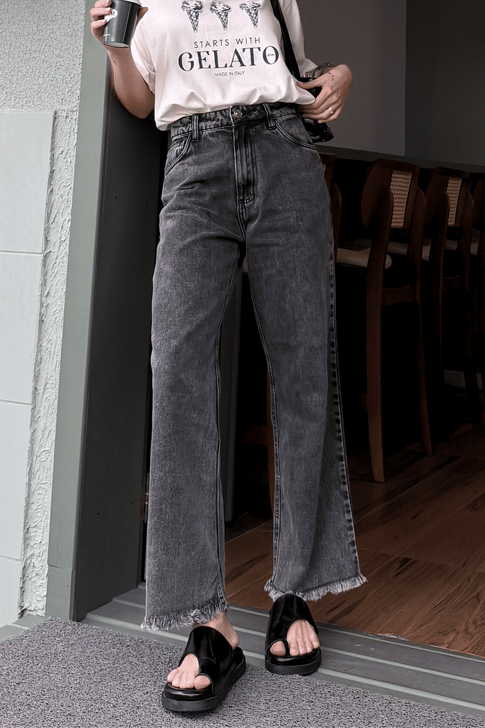 CALÇA JEANS LEONA PRETA MARMORIZADA