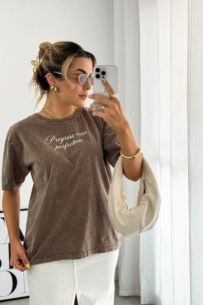 T-SHIRT ESTONADA PROGRESS PERFECTION MARROM MARMORIZADO