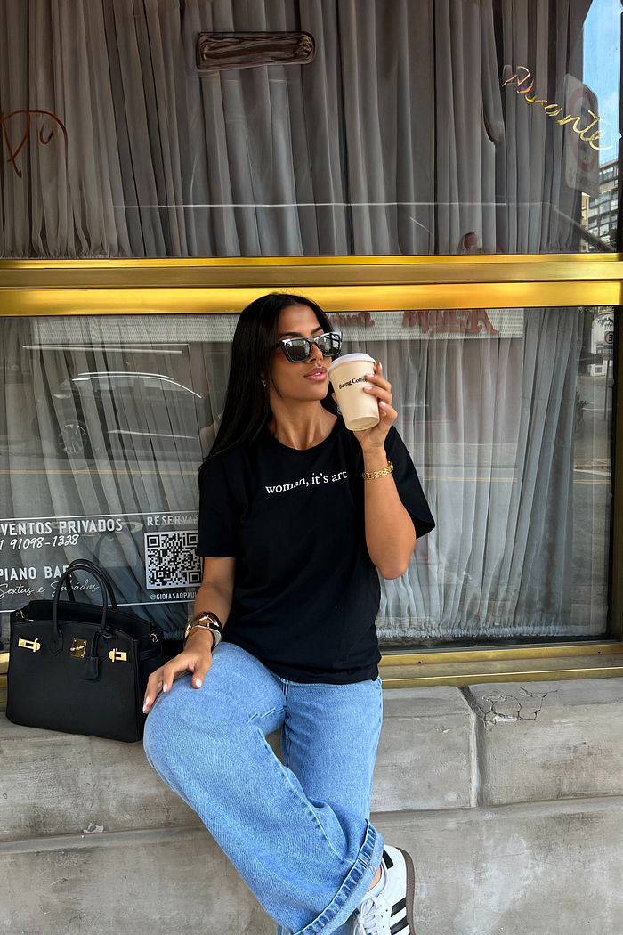 T-SHIRT ESTONADA WOMAN ART PRETA