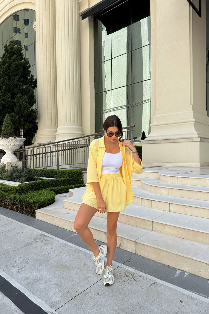 CONJUNTO FRESH COM BOTÕES AMARELO MANTEIGA