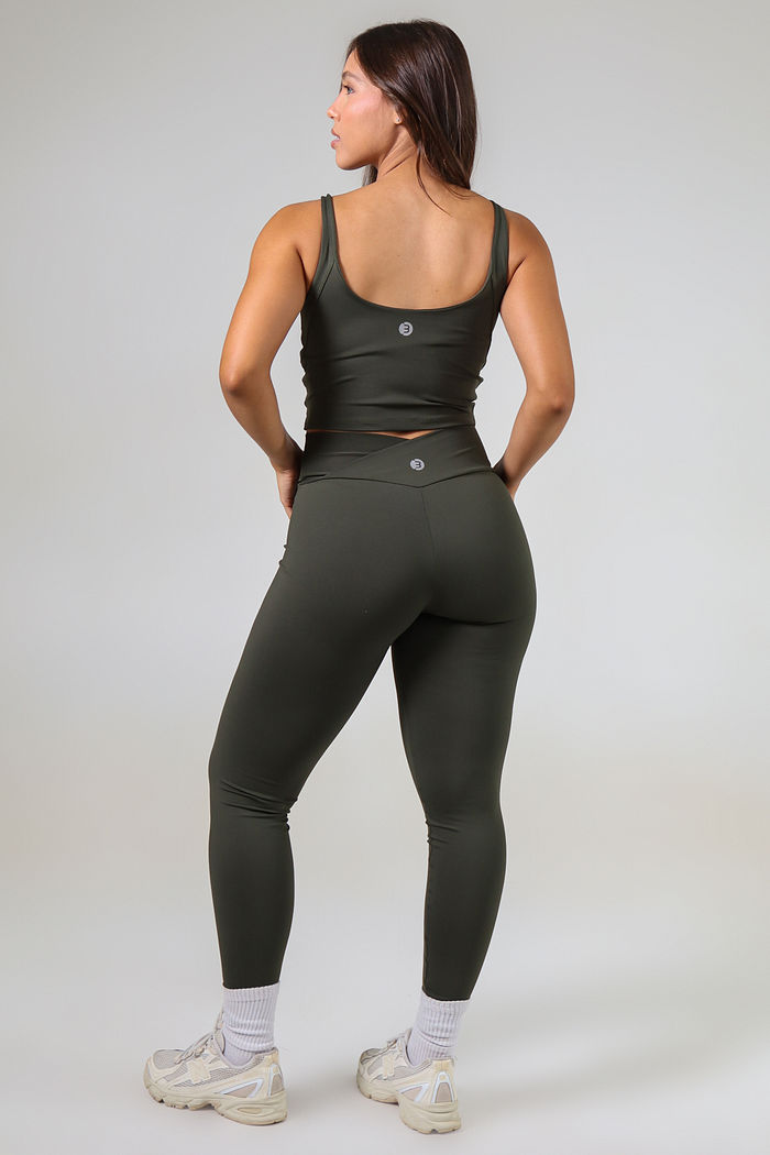 Conjunto Move Verde Militar - Legging Move + Top Regata Move