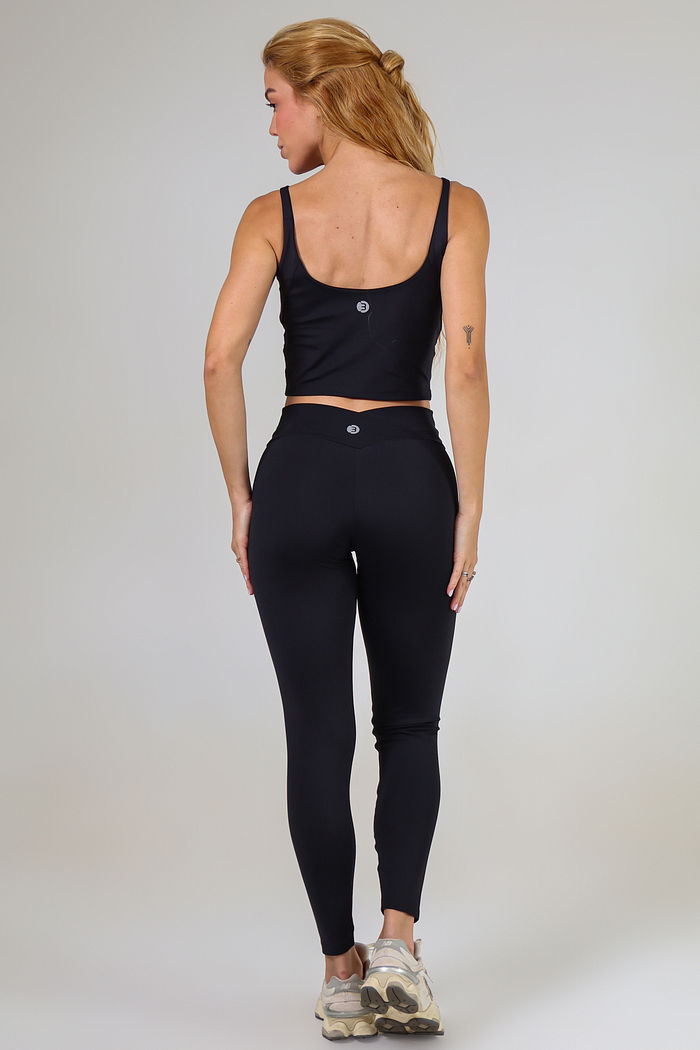 Conjunto Move Preto - Legging Move + Top Regata Move