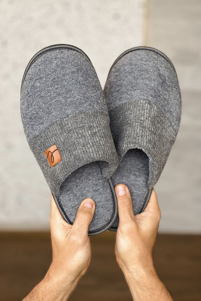 CHINELO PANTUFA CHUMBO DETALHE EM RIBANNA