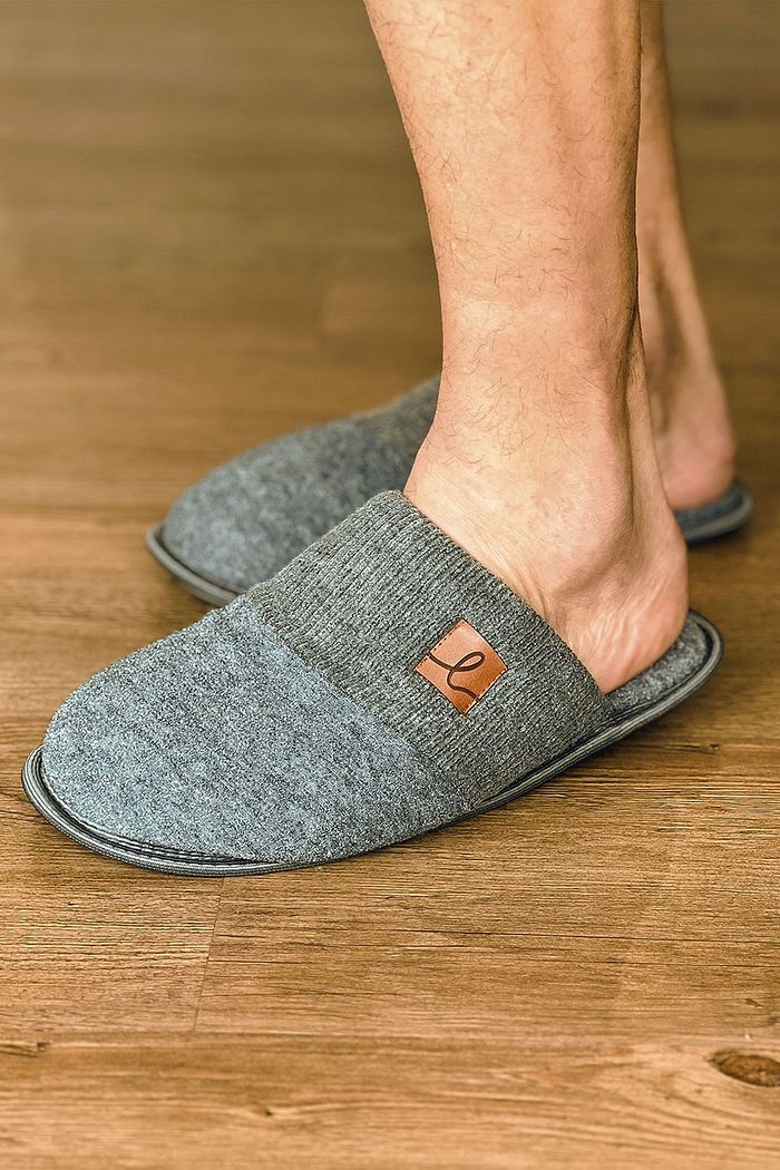 CHINELO PANTUFA CHUMBO DETALHE EM RIBANNA