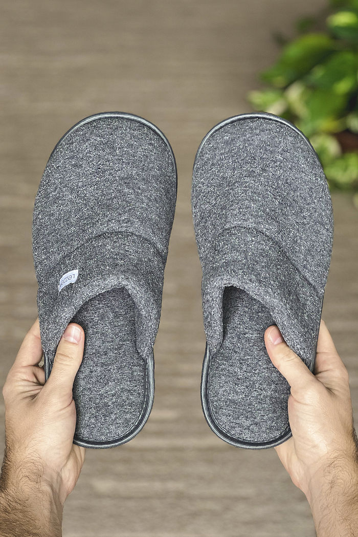 CHINELO PANTUFA CINZA CHUMBO