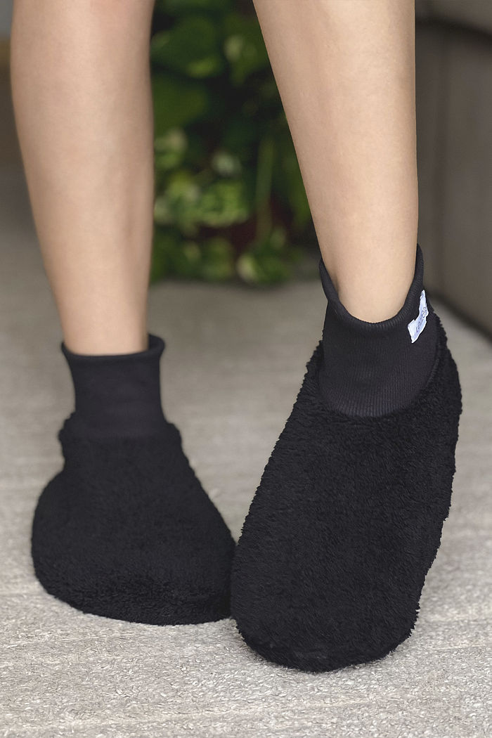 PANTUFA MEIA POLAR PRETA